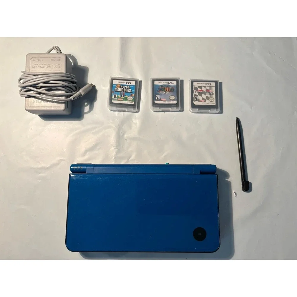 Nintendo DSi XL Midnight Blue Charger MARIO KART - MARIO PARTY - SUPER MARIO A+